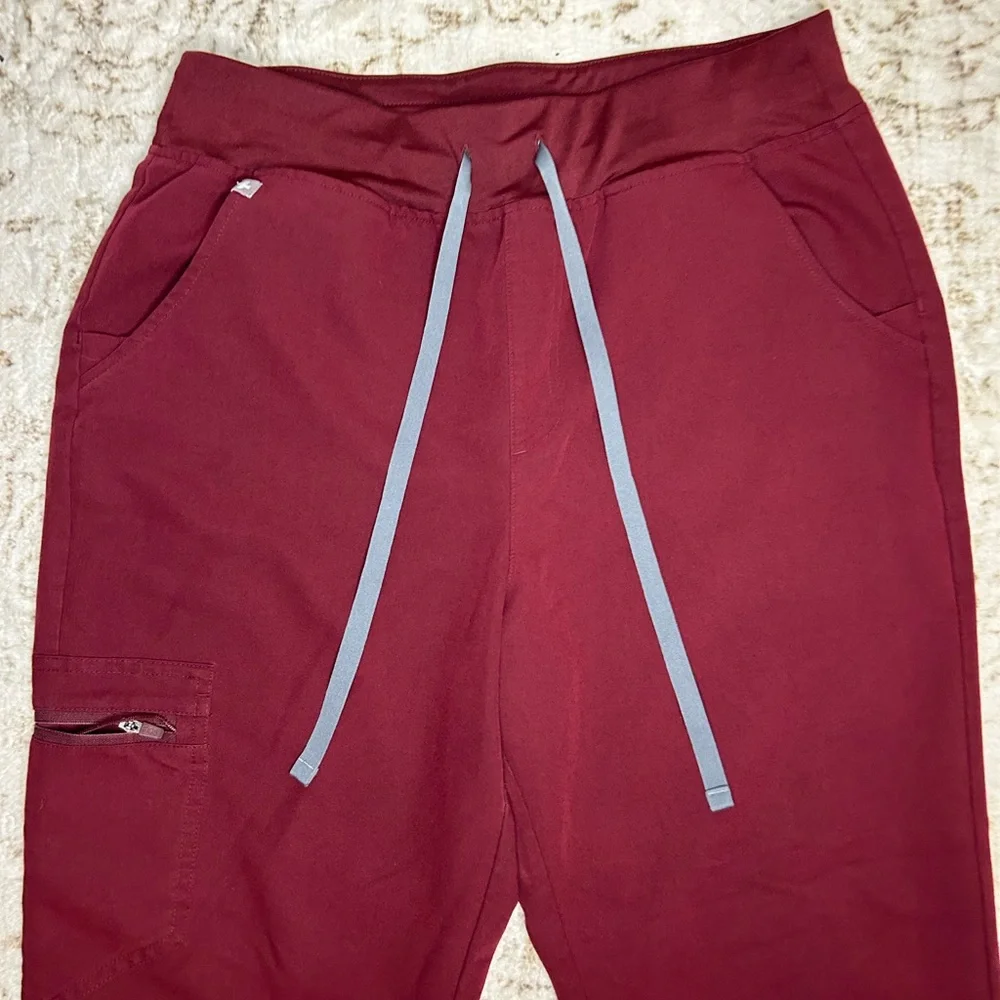 Figs burgundy high waist Zamora Jogger
Pants PO# 2443 - Picture 6 of 12